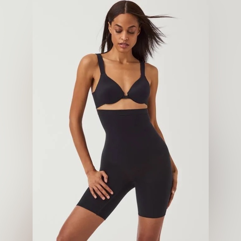 Spanx Black High-Waisted Mid-Thigh Shorts #SS1915 Seamless Shapewear